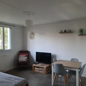 Private In A Shared Ii Homestay Beauvais
